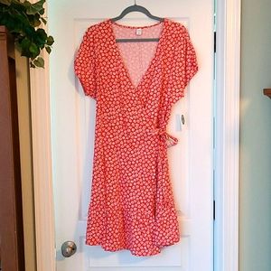 Old Navy Red Ditsy Floral Wrap Dress size L NWT